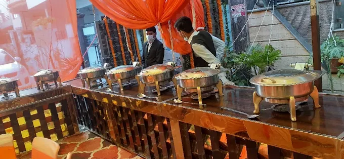 Live food counter setup